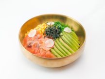 Рецепт дня: боул с кускусом и форелью от участницы «Супер Топ-модели по-украински»